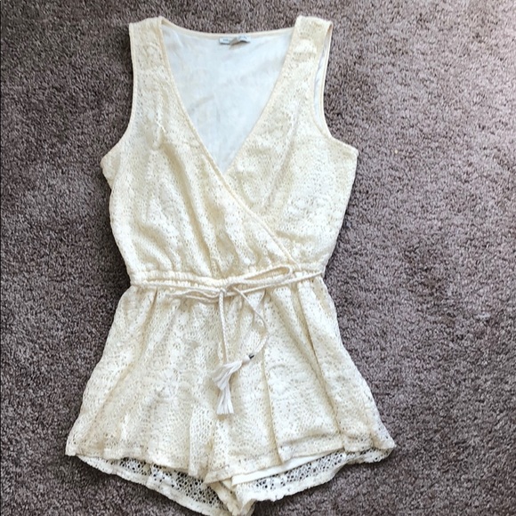 American Eagle Outfitters Dresses & Skirts - Cream AE Romper